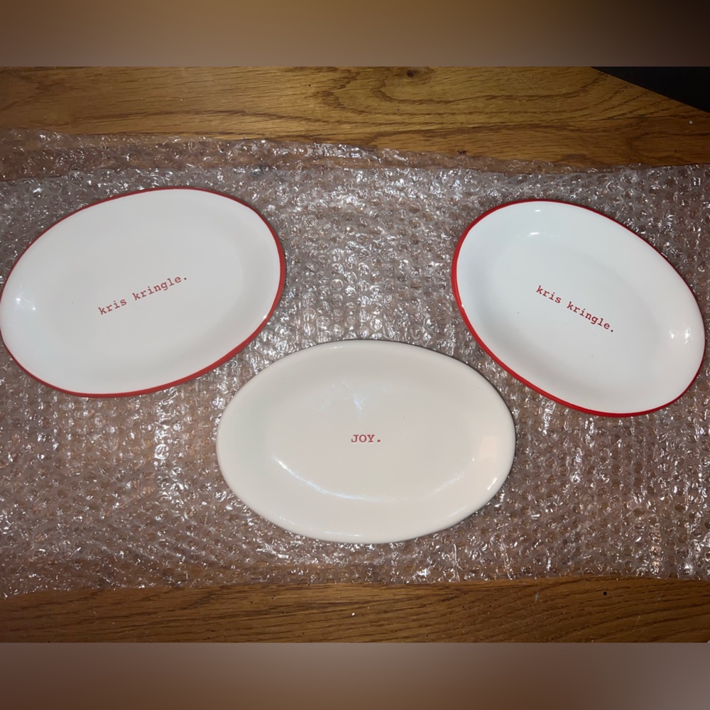 Rae Dunn Holiday Oval Plates - Set of 3 - Excellent Condition